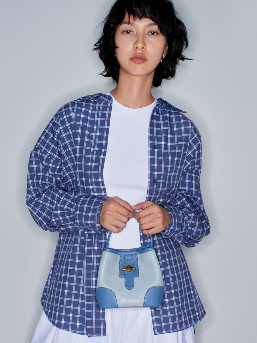 Small and lazy crossbody bucket bag