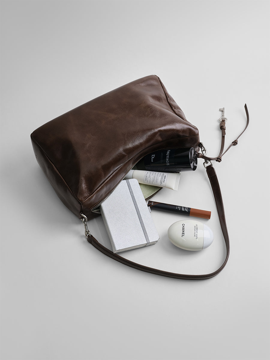 First-layer cowhide hobo bag