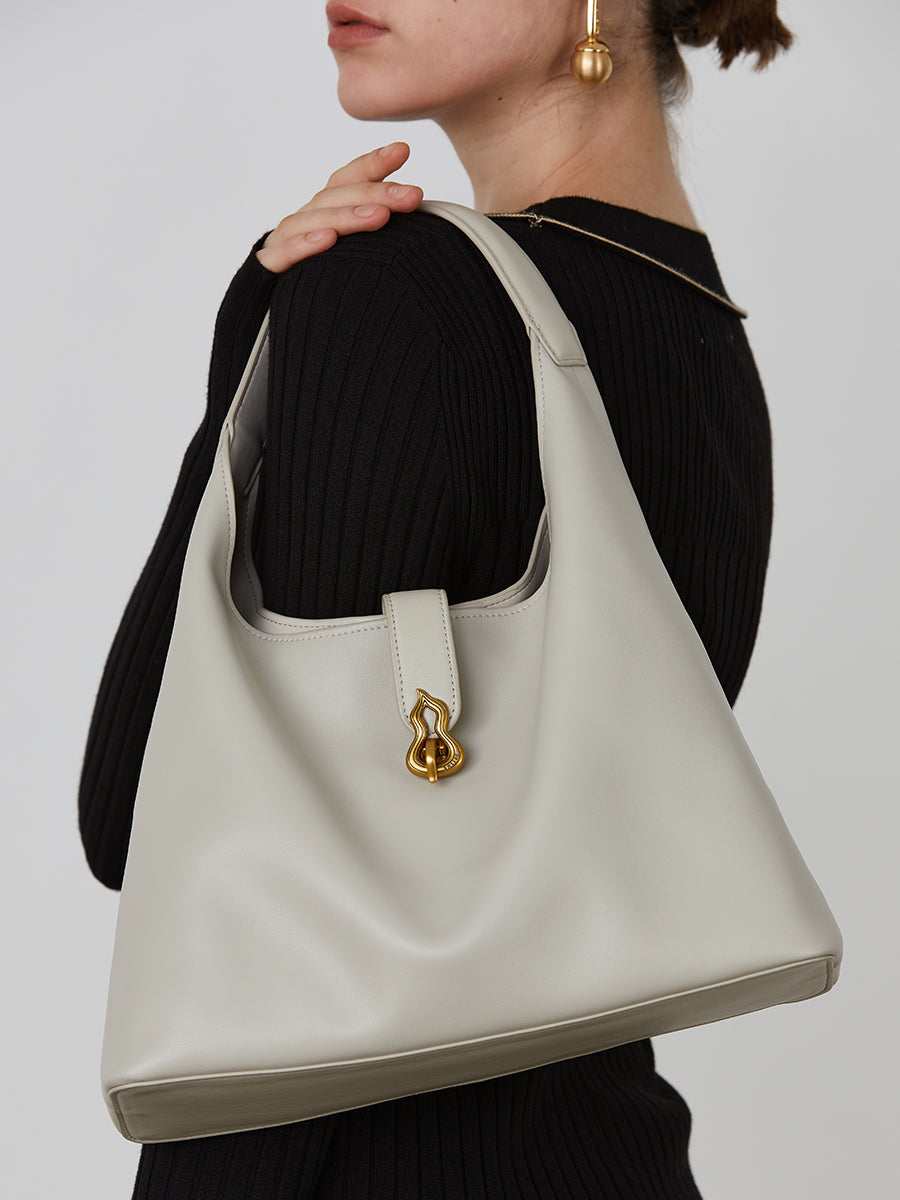 Flower Girl-Underarm Tote Bag
