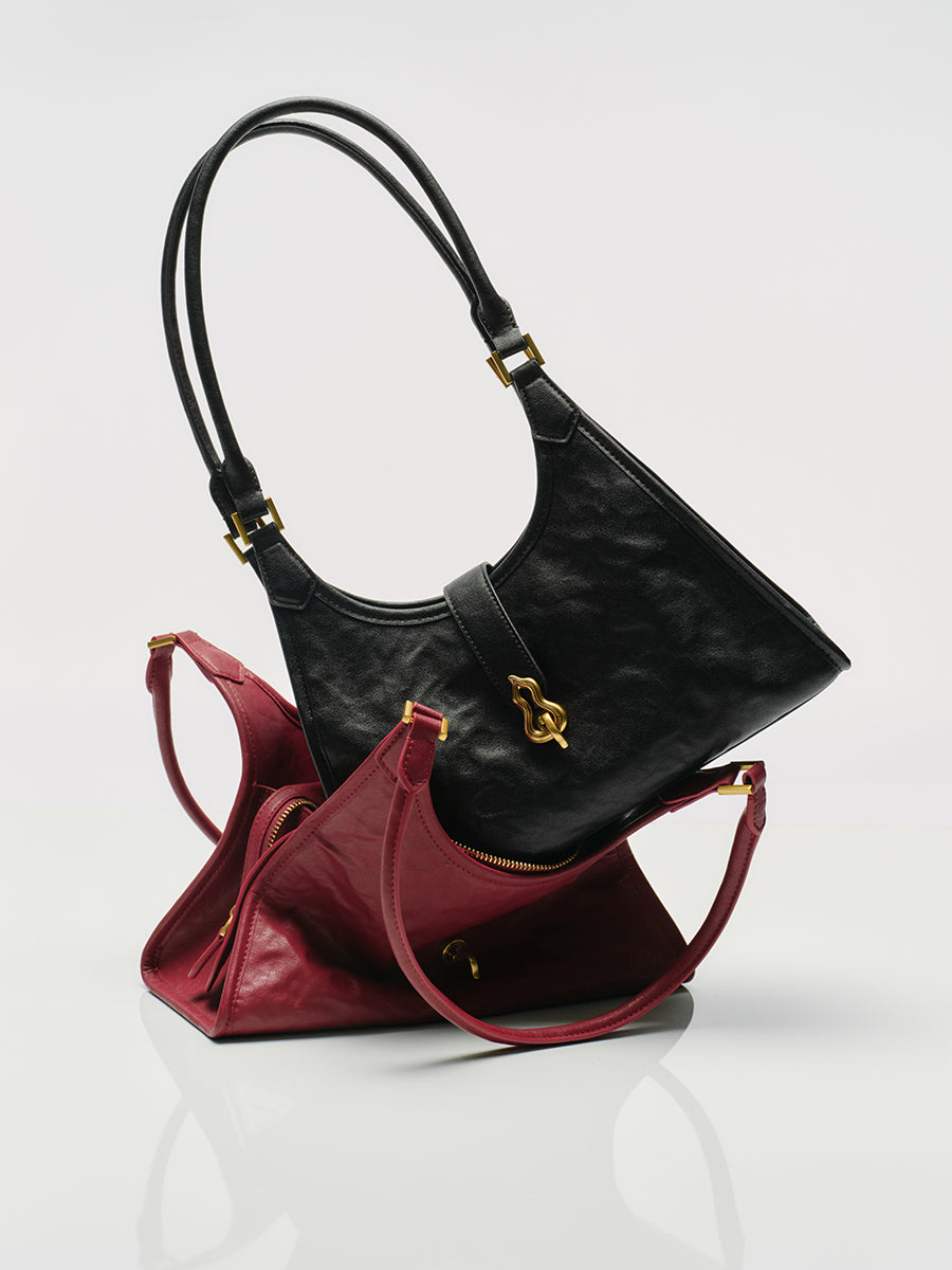 Returning Shadow-Underarm Bag Tote Bag