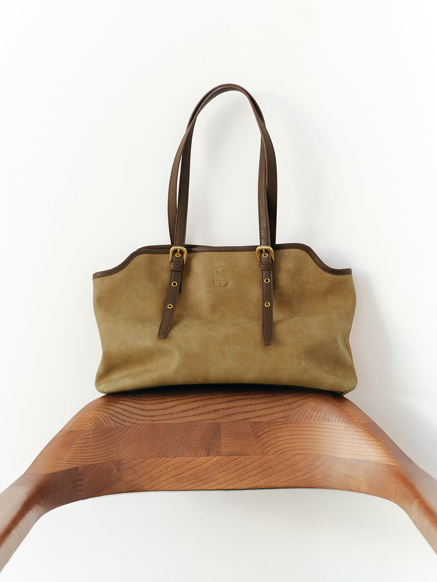 Wavy large capacity single shoulder tote bag
