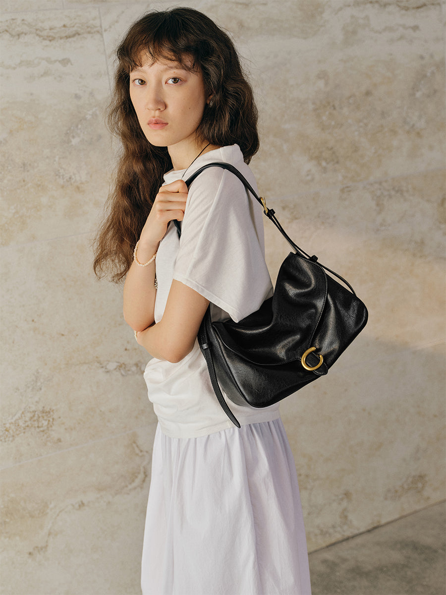 Classic flap tote bag