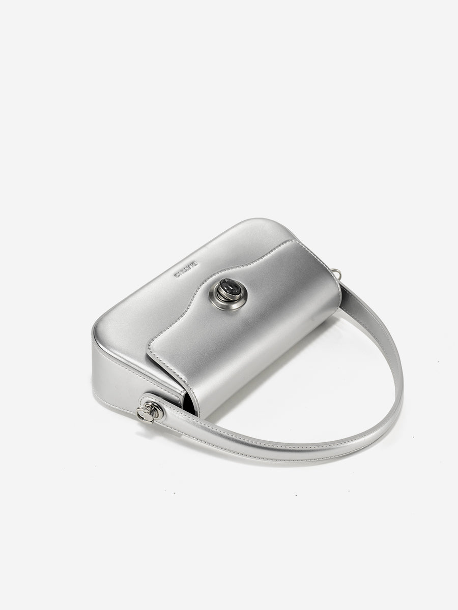 Wavy hand-held small square bag