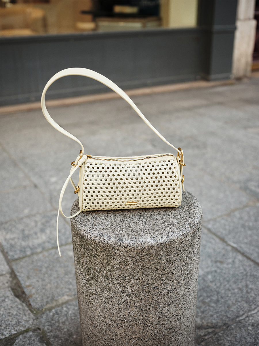 Baguette hollow woven bag