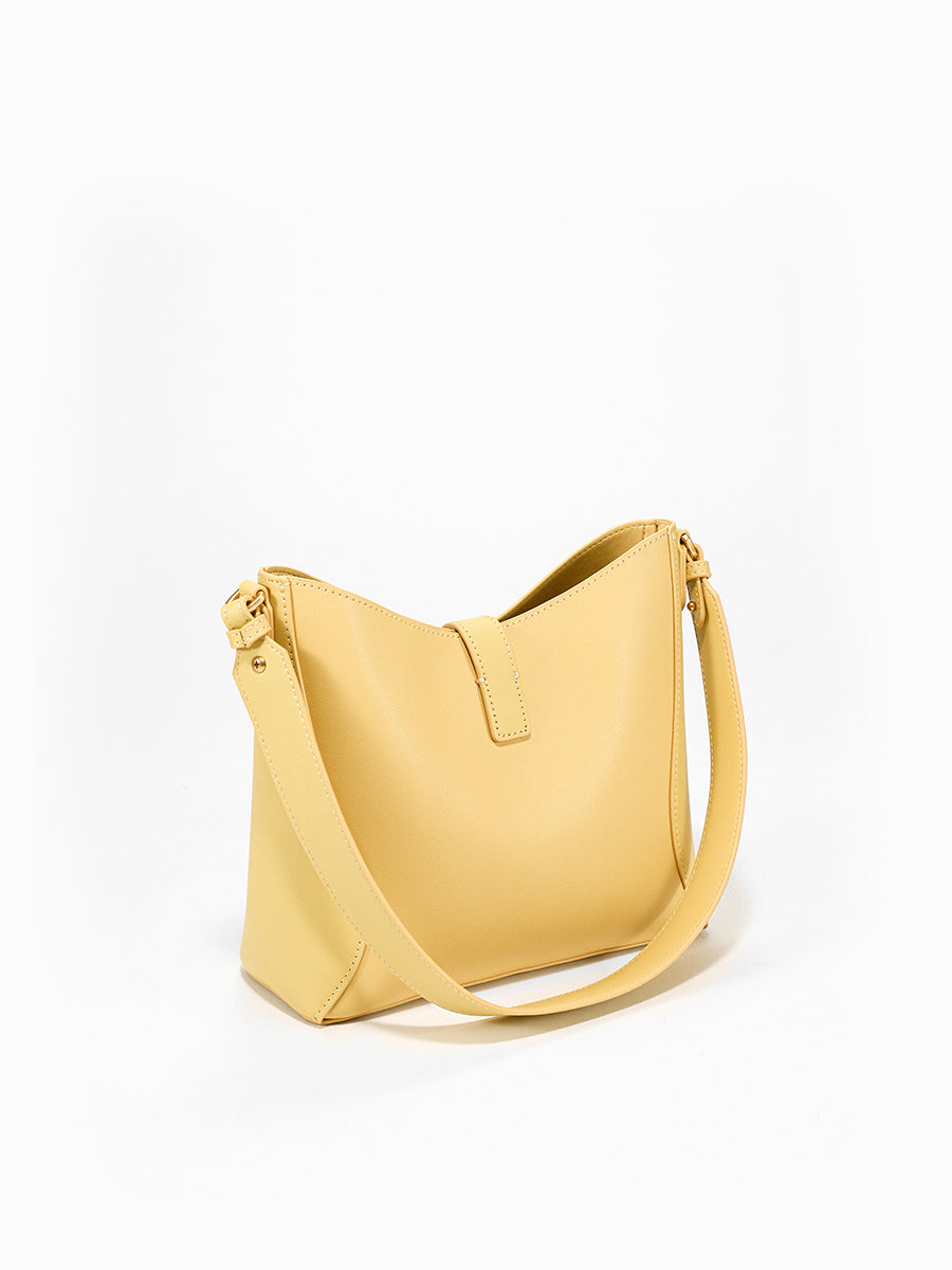 Large-capacity bucket bag for daily commuting