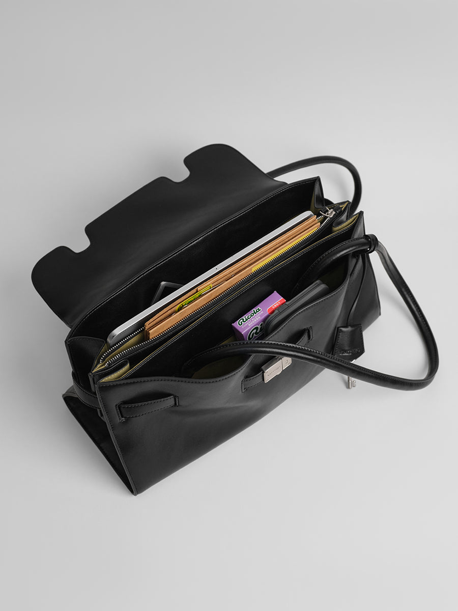Advanced Sensation Commuter Shoulder Bag