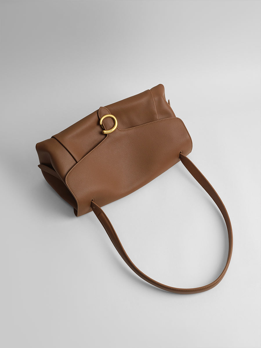 First-layer cowhide underarm bag