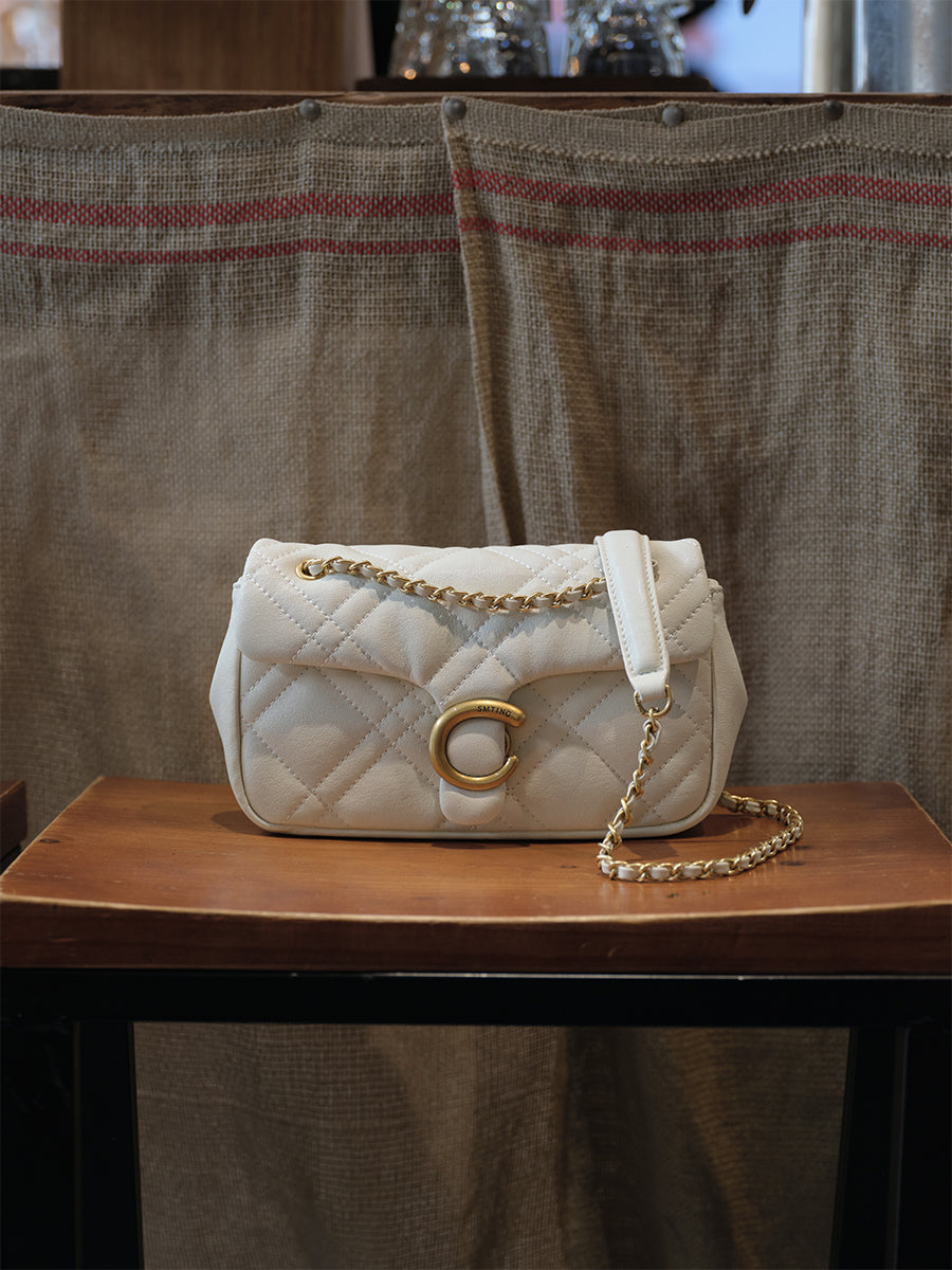 Quilted chain bag