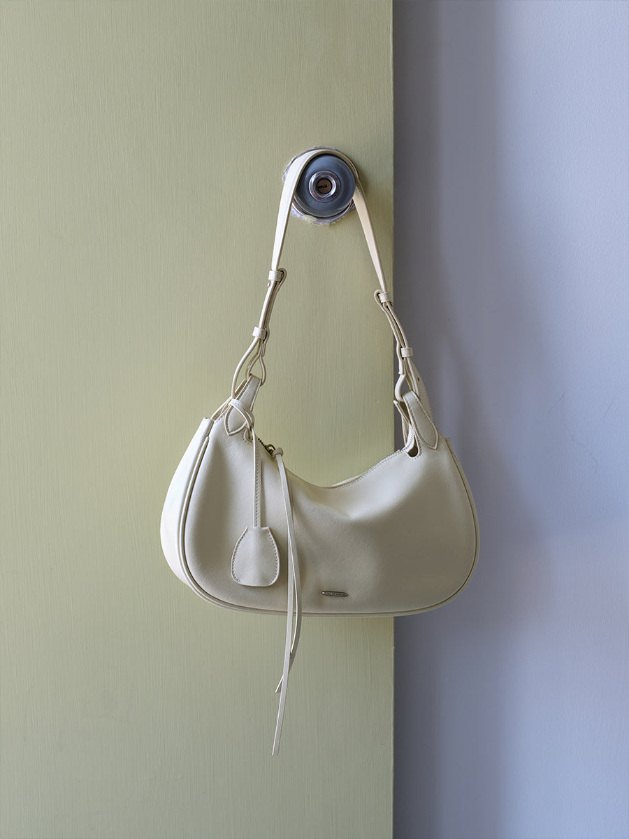 Relaxed designer hobo bag