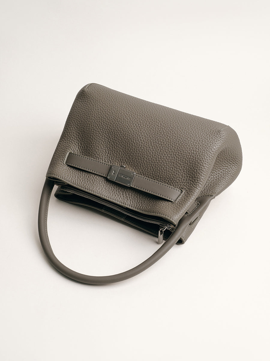 FIRST-LAYER COWHIDE BUCKET BAG