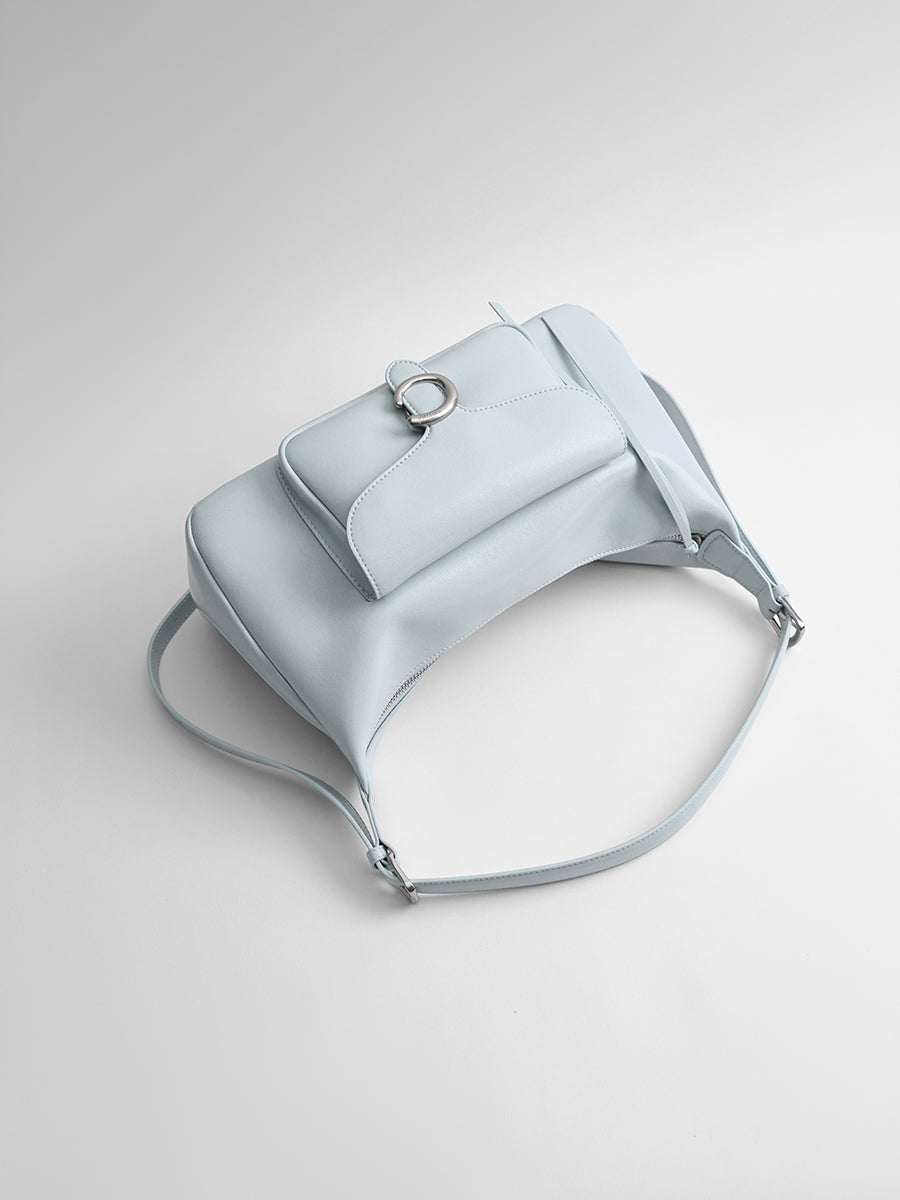 Design-conscious commuter tote bag