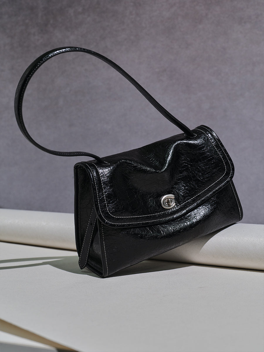 Light luxury niche messenger bag