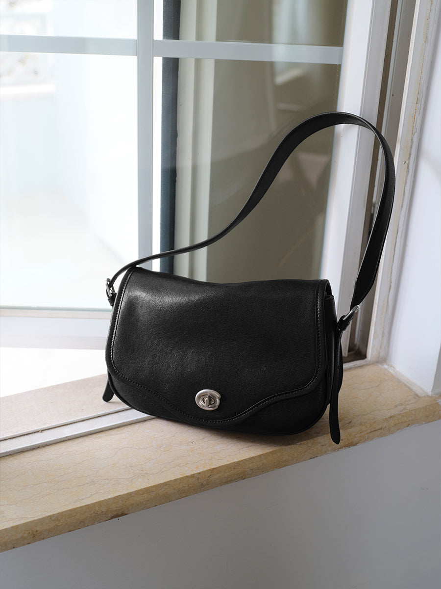 Luxurious lightweight shoulder bag with premium feel