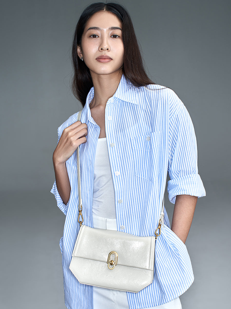 Fashionable forest-themed small square bag