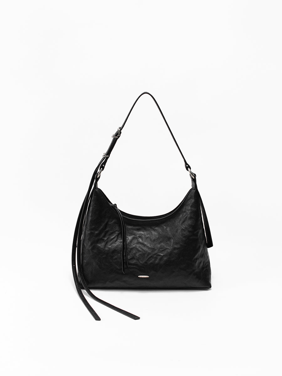 Relaxed hobo armpit bag