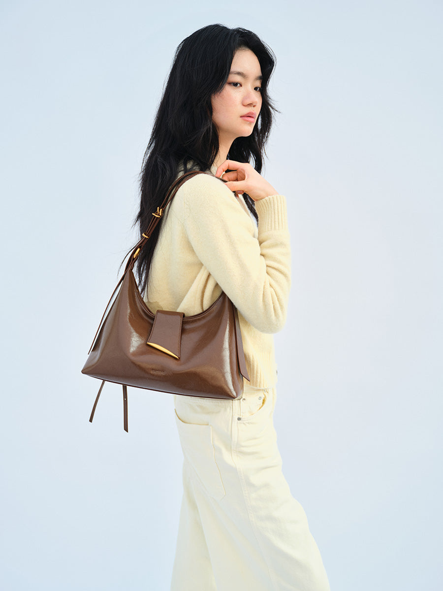 Elegant underarm hobo bag