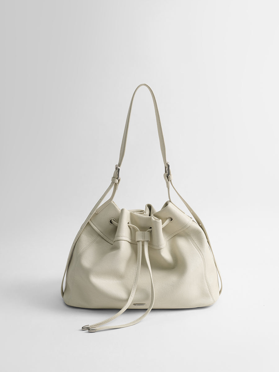 Large-capacity tote bag