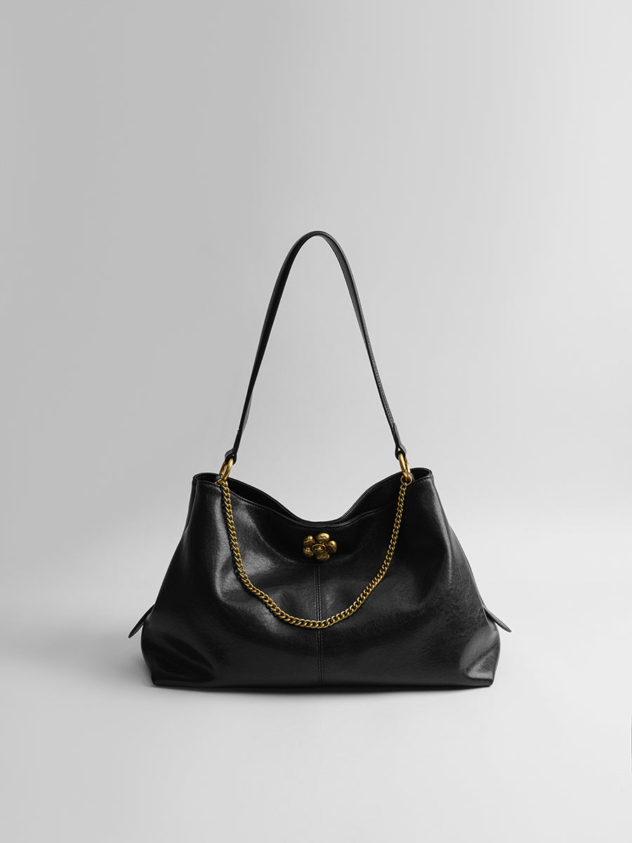 Large-capacity commuter tote bag
