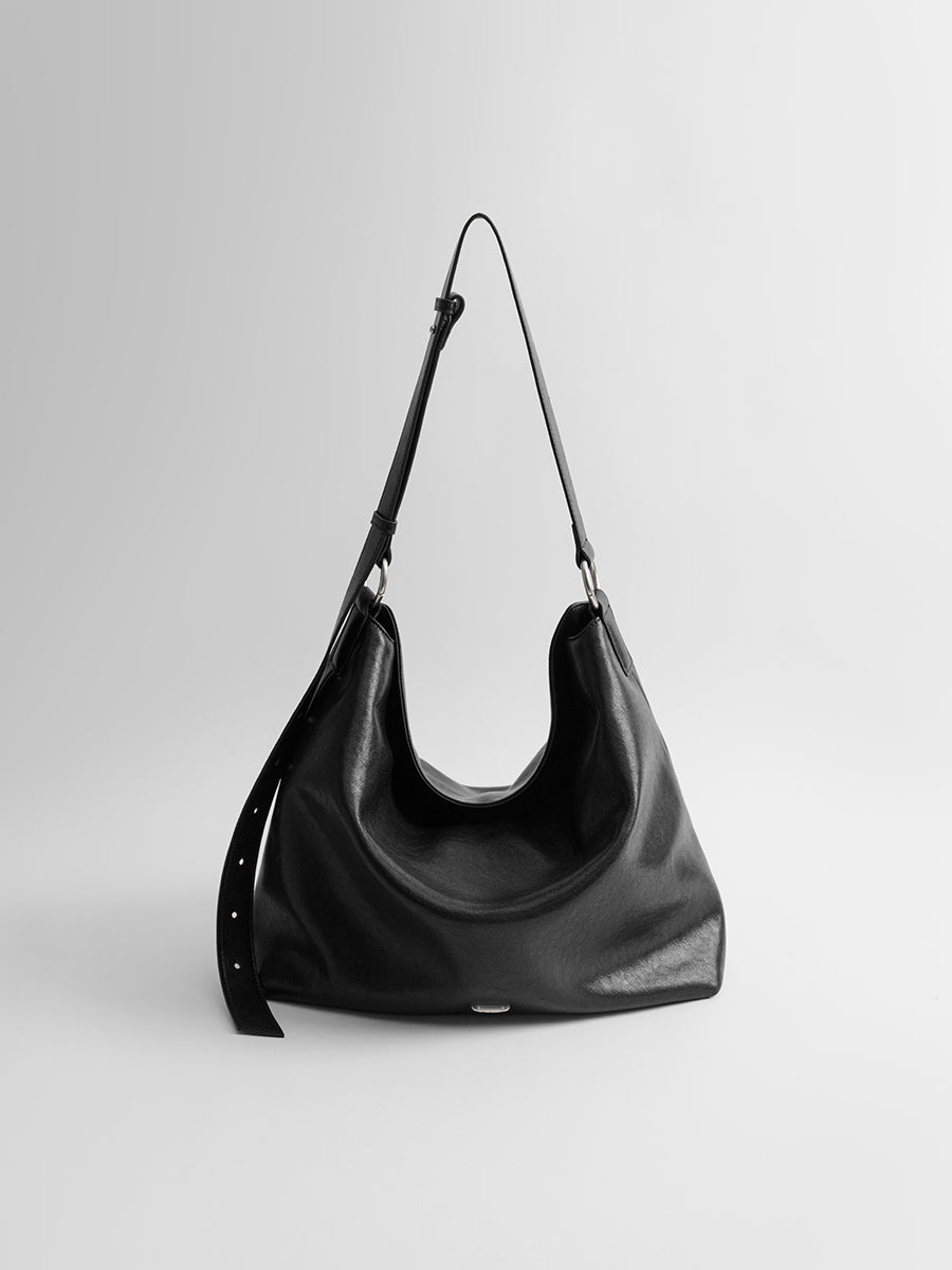 Large-capacity tote bag