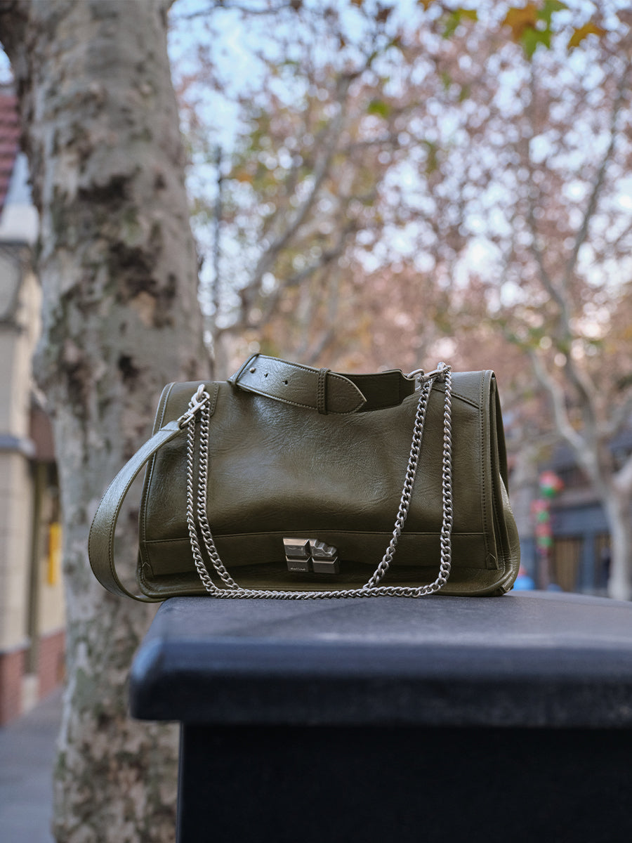 New Large Capacity Commuter Tote Bag