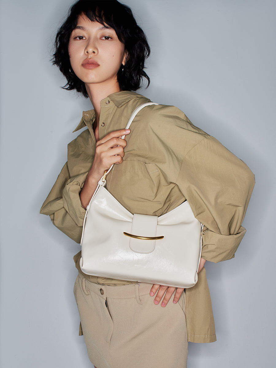 Cracked large capacity shoulder bag