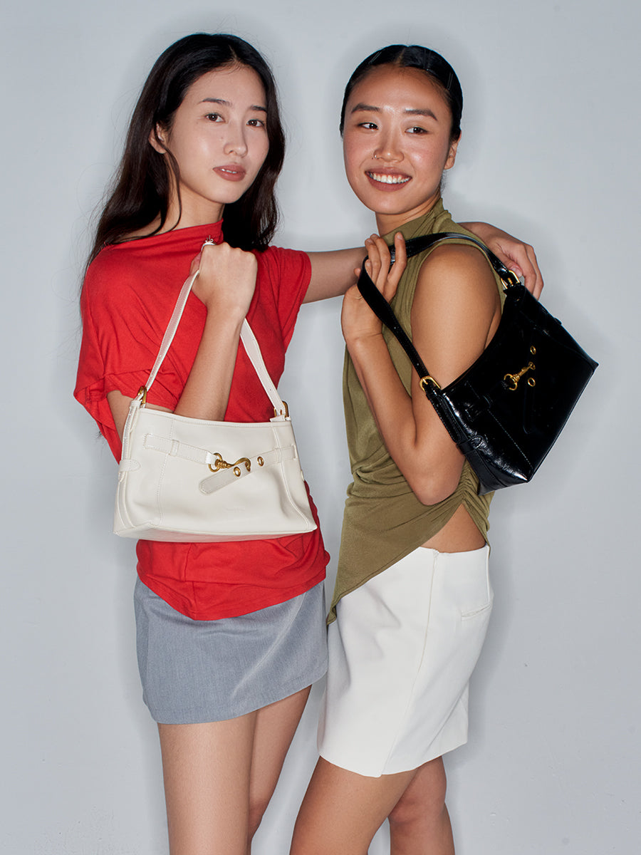Romanti-Underarm Bag Baguette Bag