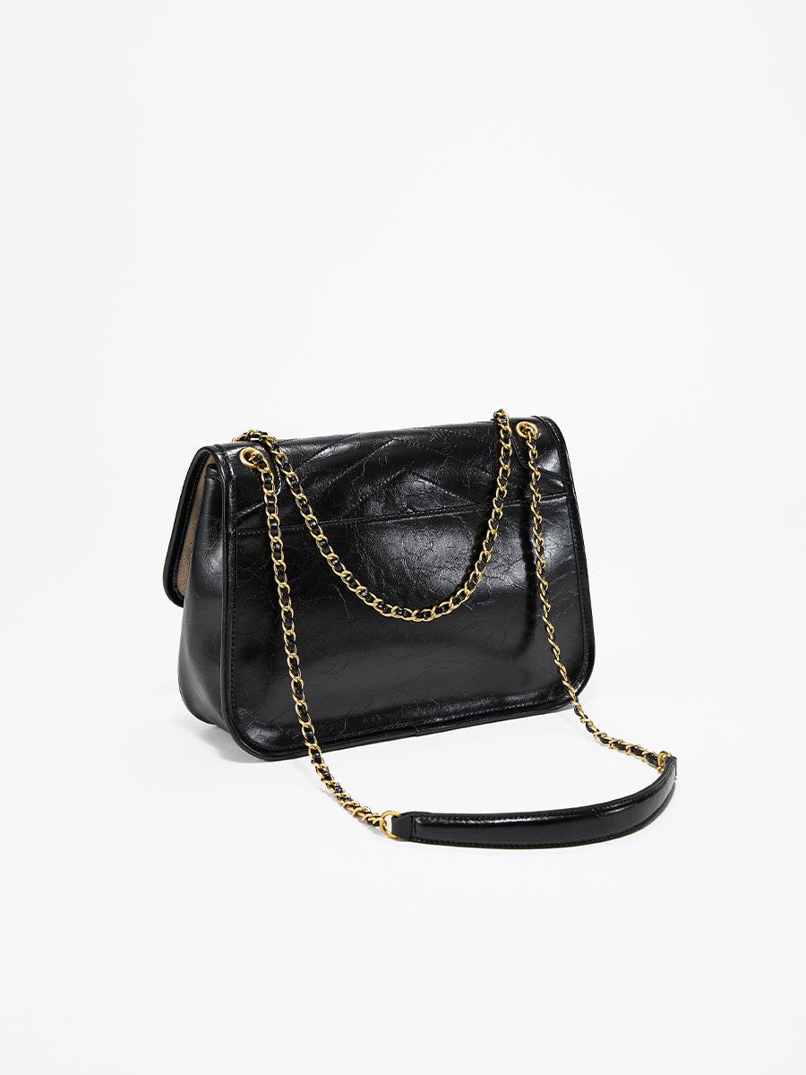 Casual chic chain bag