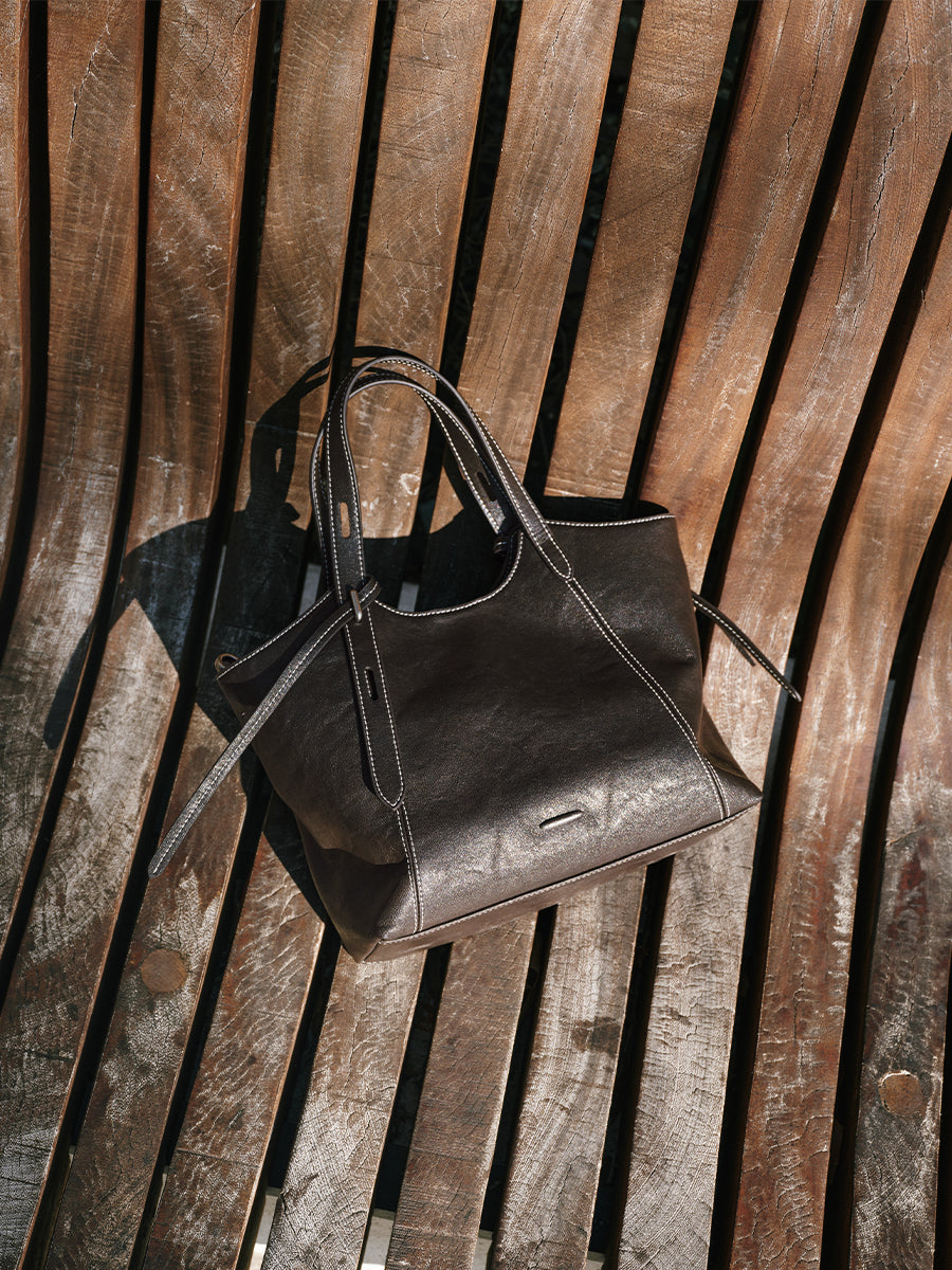 New minimalist design tote bag