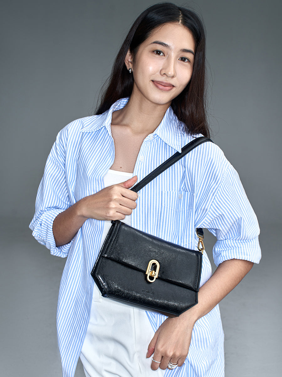 Fashionable forest-themed small square bag