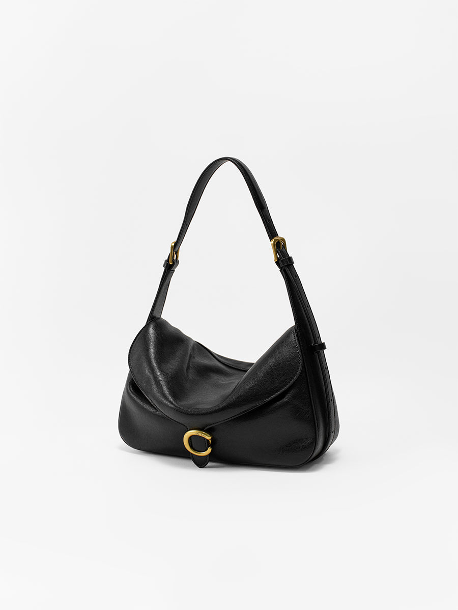 Classic flap tote bag