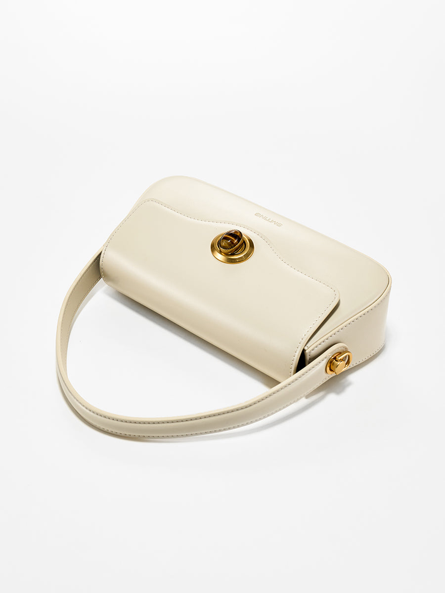 Wavy hand-held small square bag