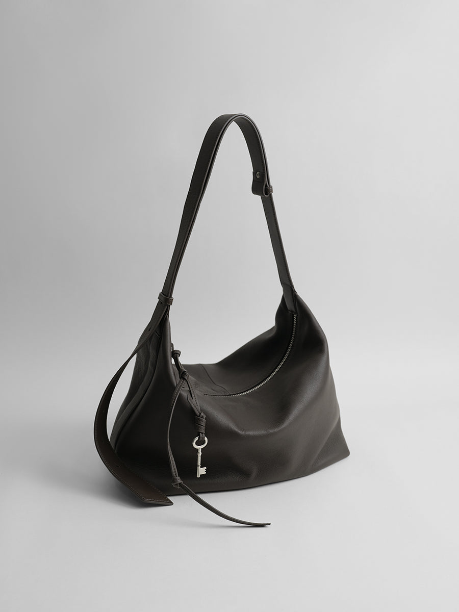 First-layer cowhide hobo bag