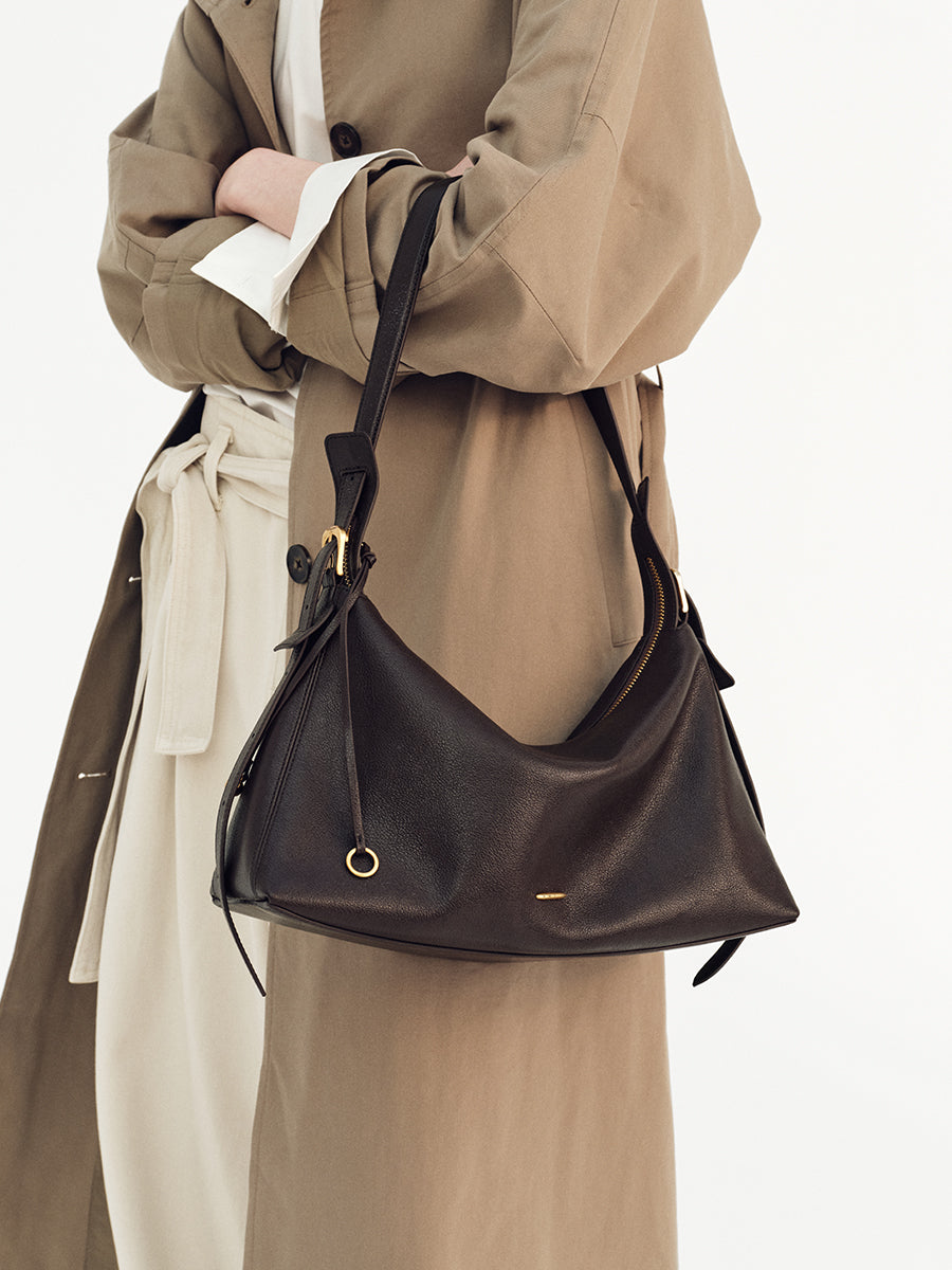 Premium minimalist shoulder bag