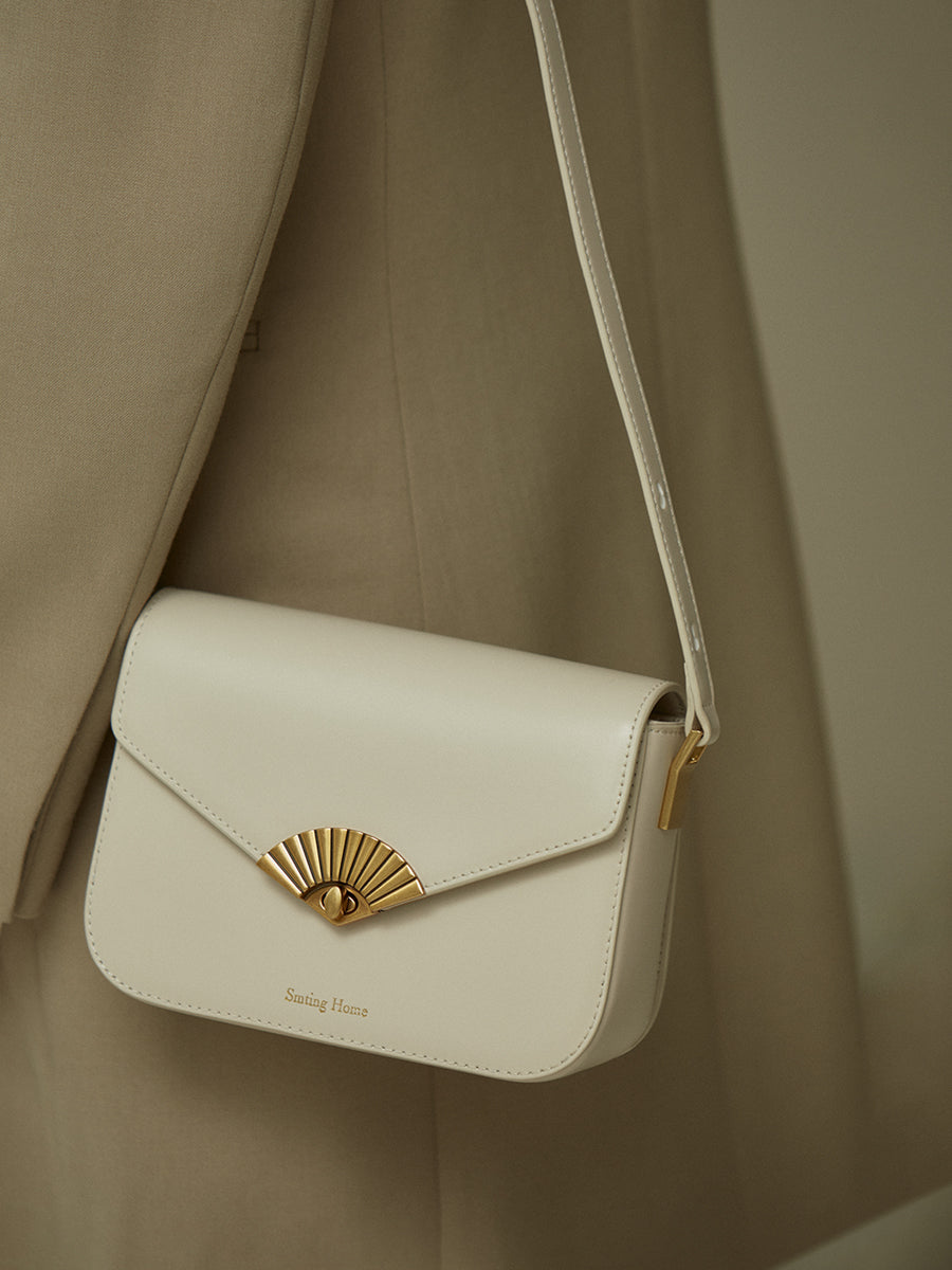 Retro niche single-shoulder underarm bag