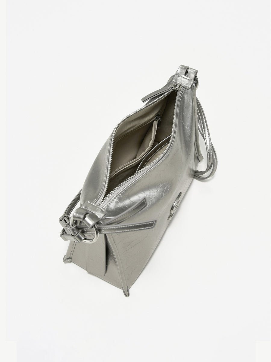 Classic and futuristic combination underarm bag
