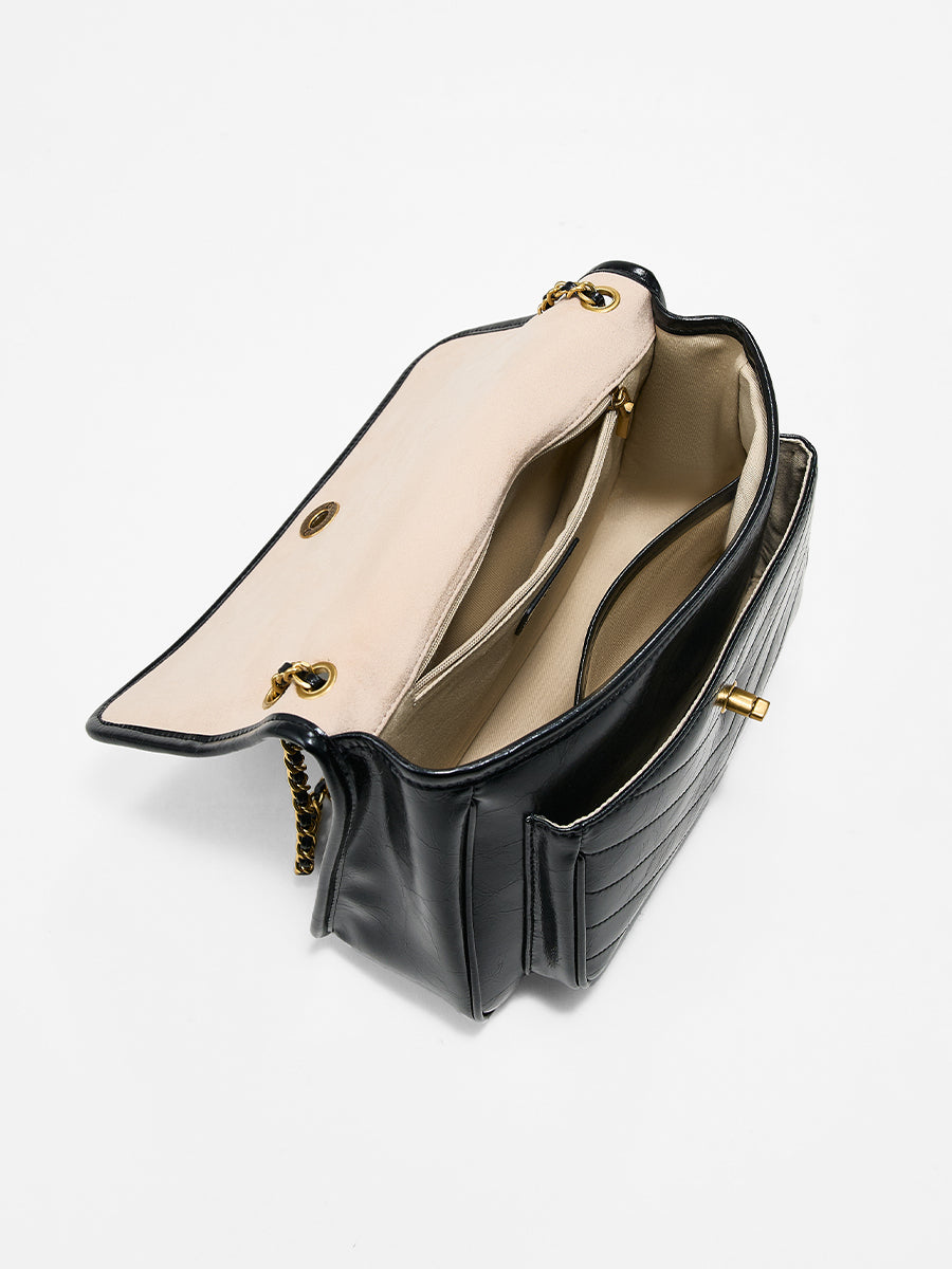 Casual chic chain bag