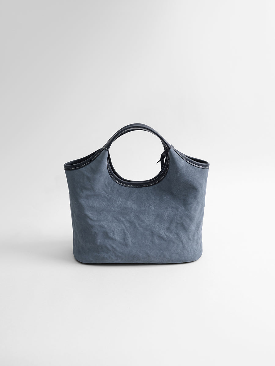 New lightweight luxury bucket bag