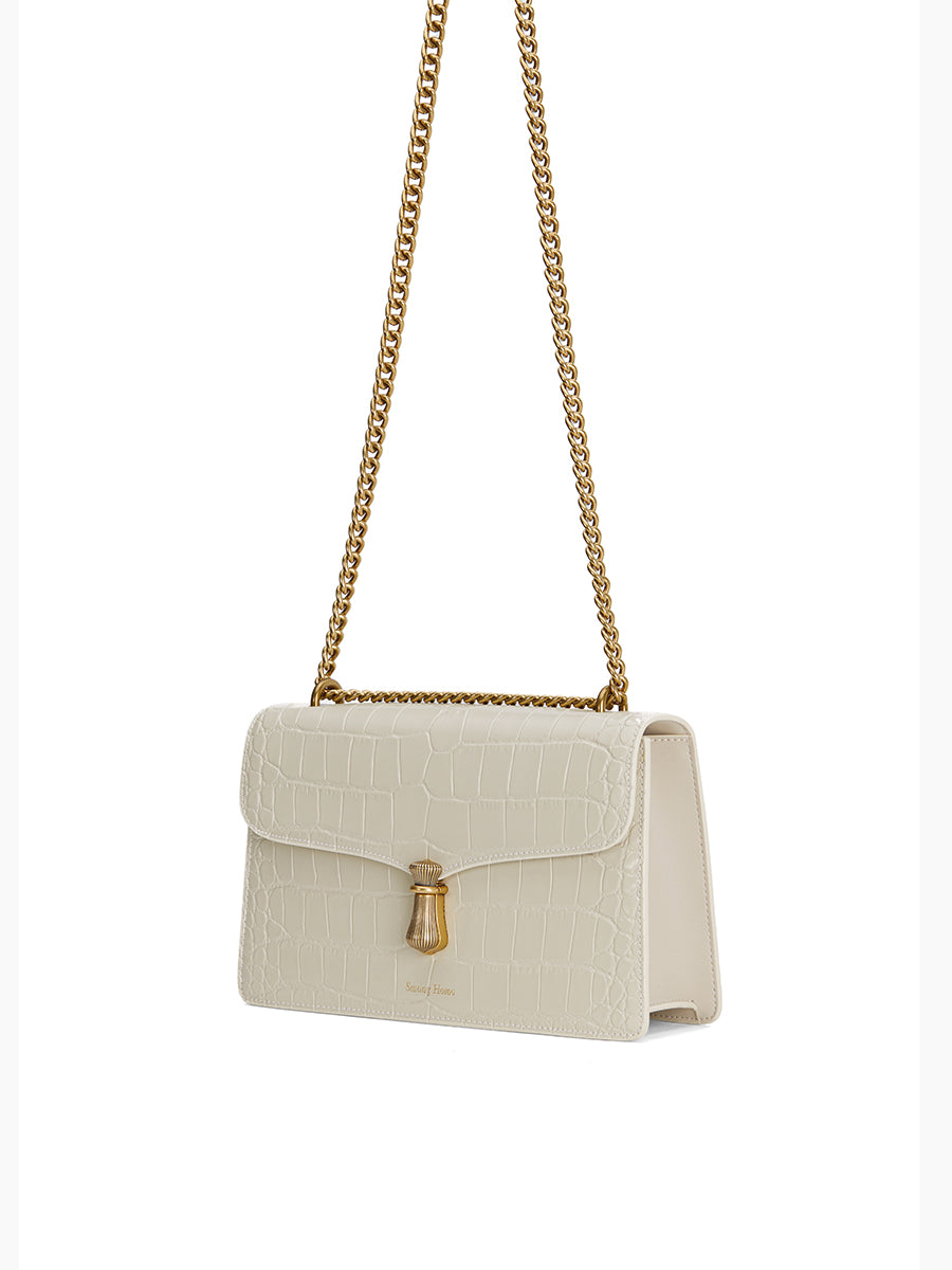 Minimalist textured chain bag
