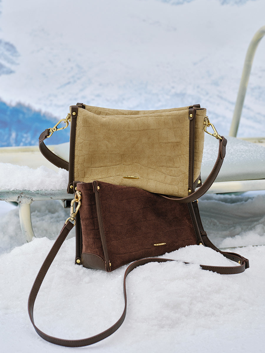 Fashionable hand-held box bag for autumn and winter