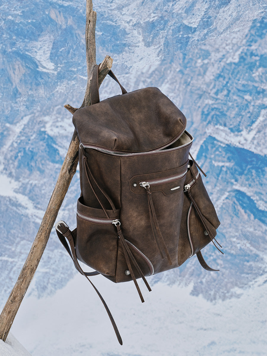 Retro and sophisticated commuter backpack