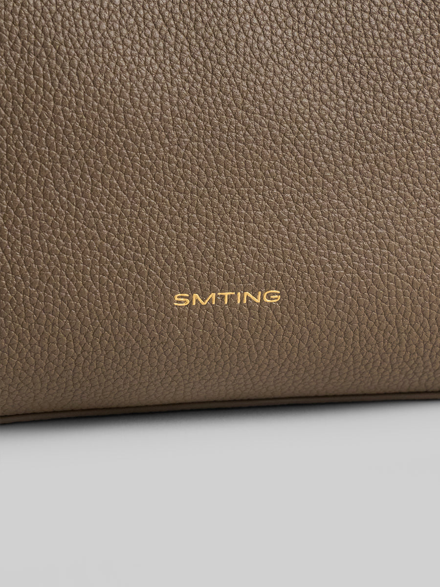 First-layer cowhide tote bag