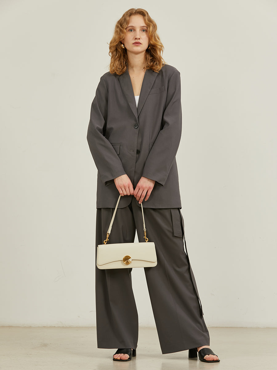 Classic and retro underarm bag baguette bag