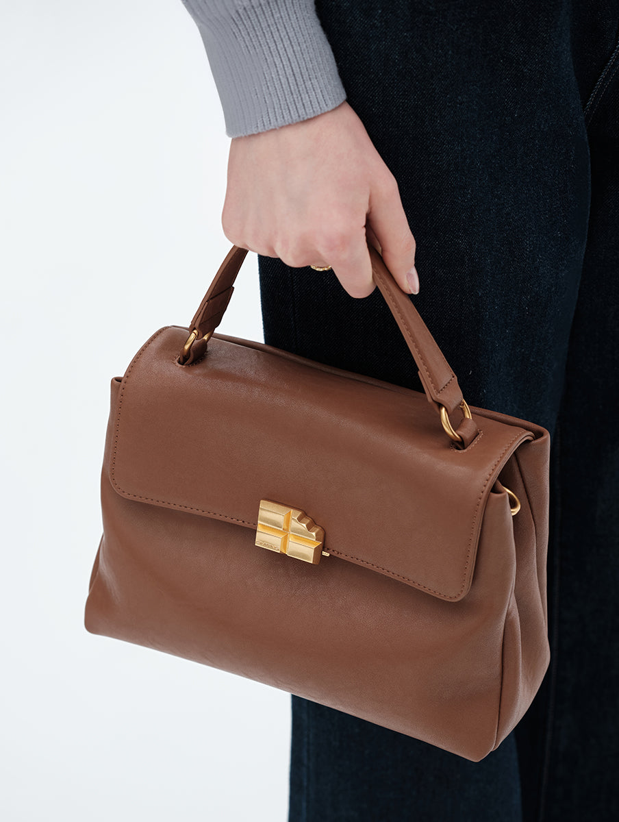 Sac à main carré peu profond à bandoulière