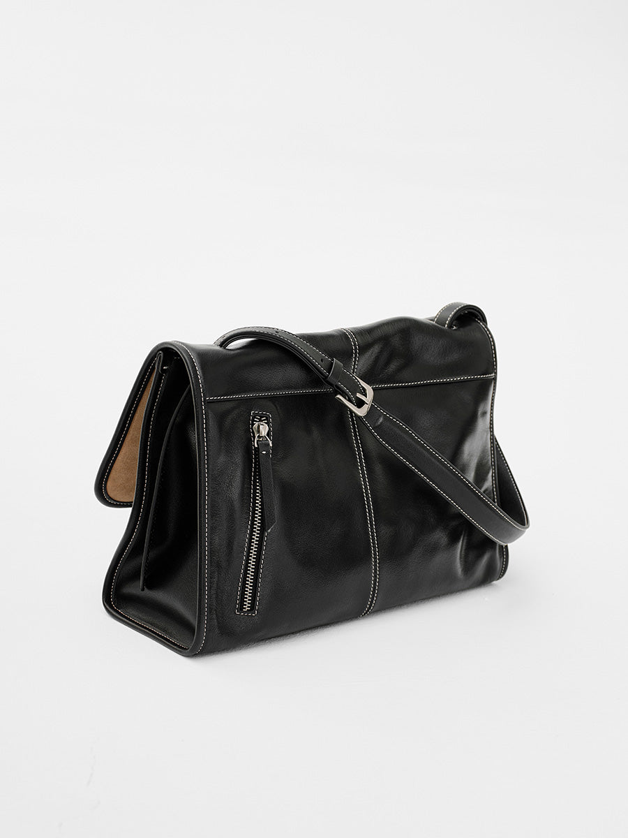 Minimalist and elegant business messenger bag