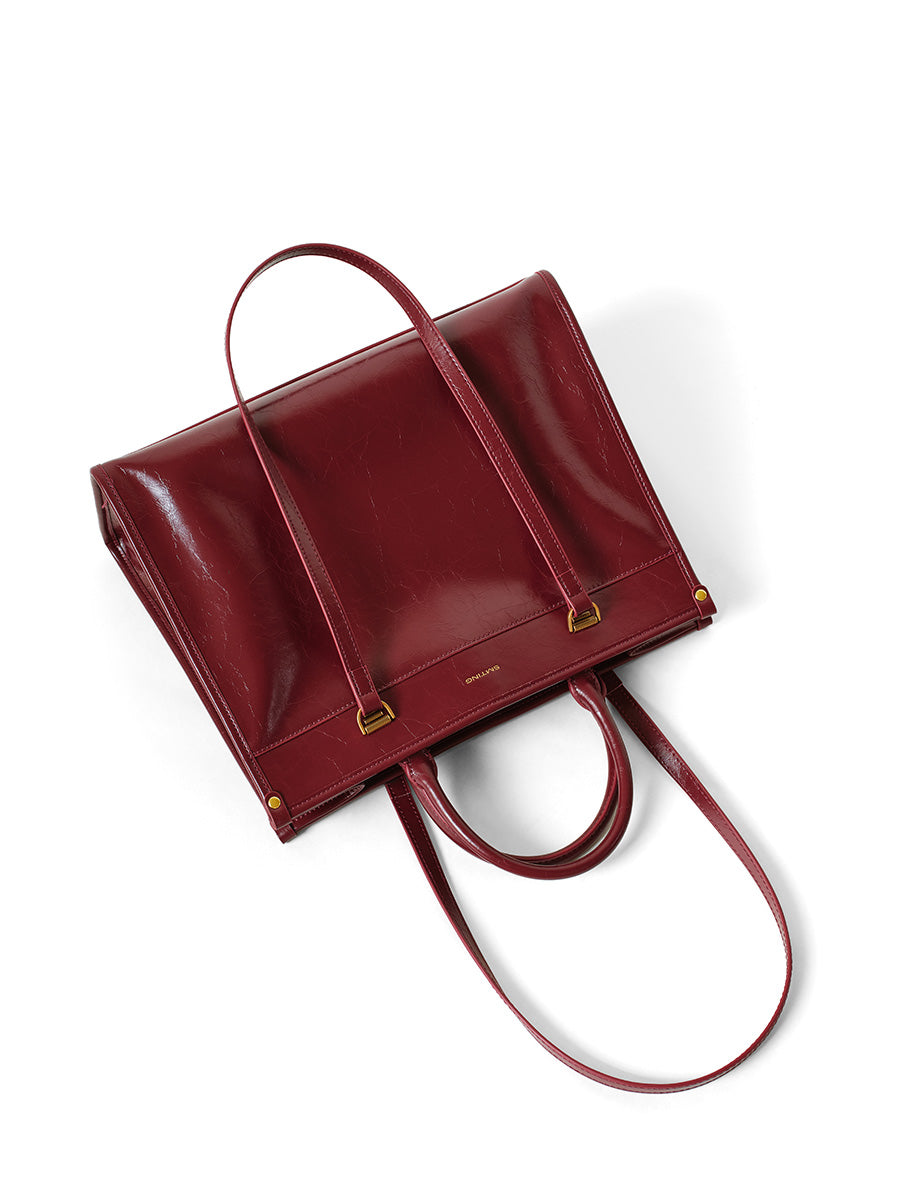 Casual simple and elegant tote bag