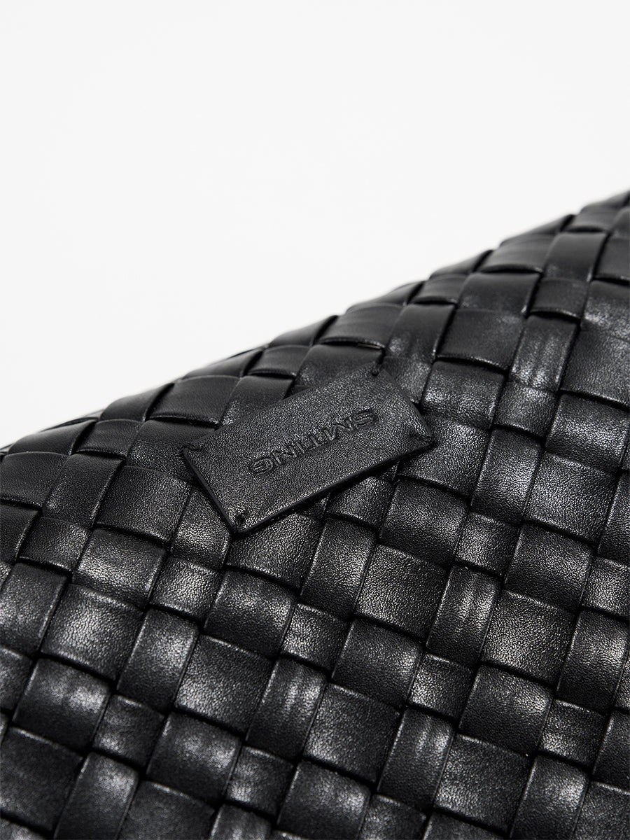 Lazy design woven bag tote bag