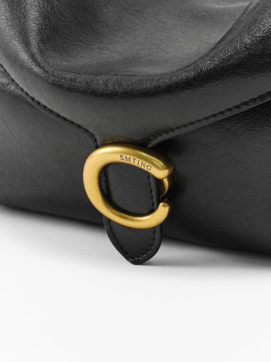 Classic flap tote bag