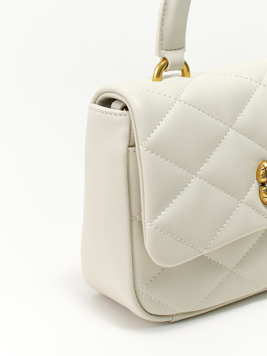 Exquisite and Light Luxury Hand bag