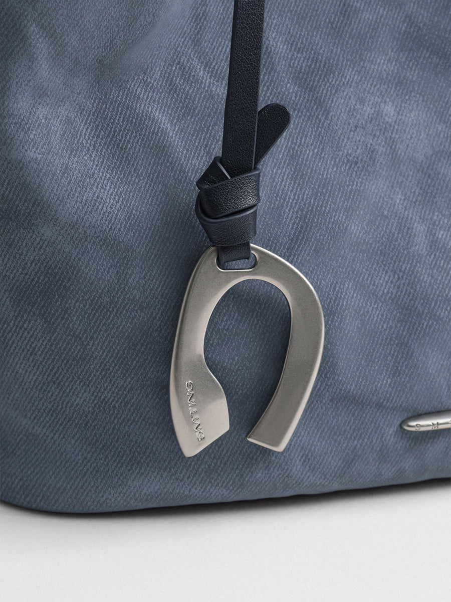 New lightweight luxury bucket bag