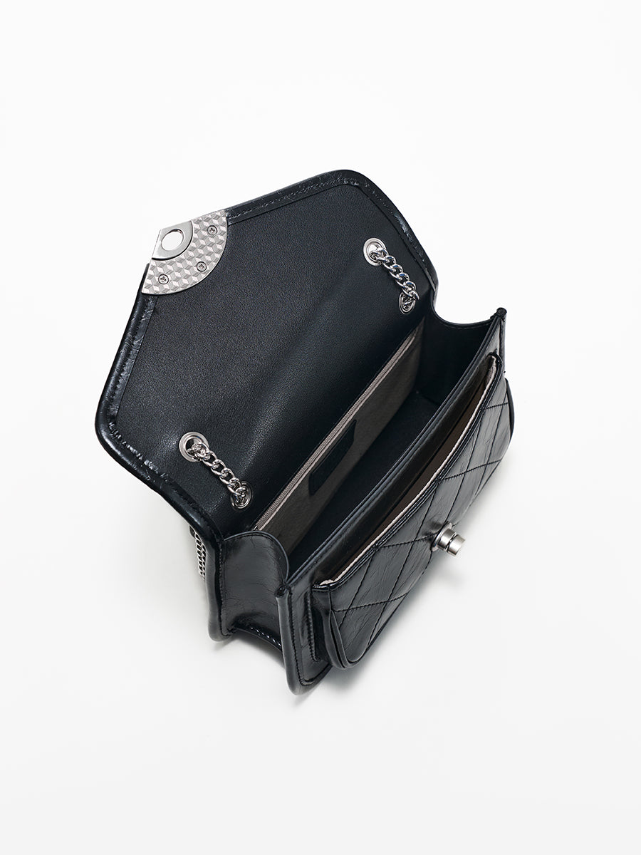 Exquisite diamond-patterned chain bag square bag